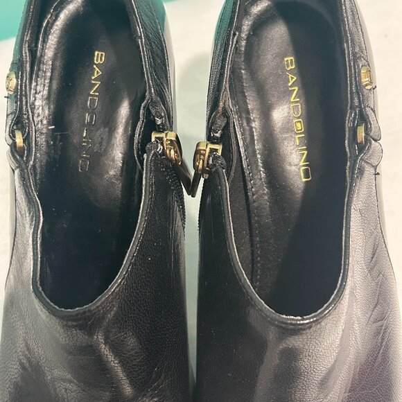 BANDOLINO Womens black leather booties, heels with zip size 7M - Picture 2 of 6
